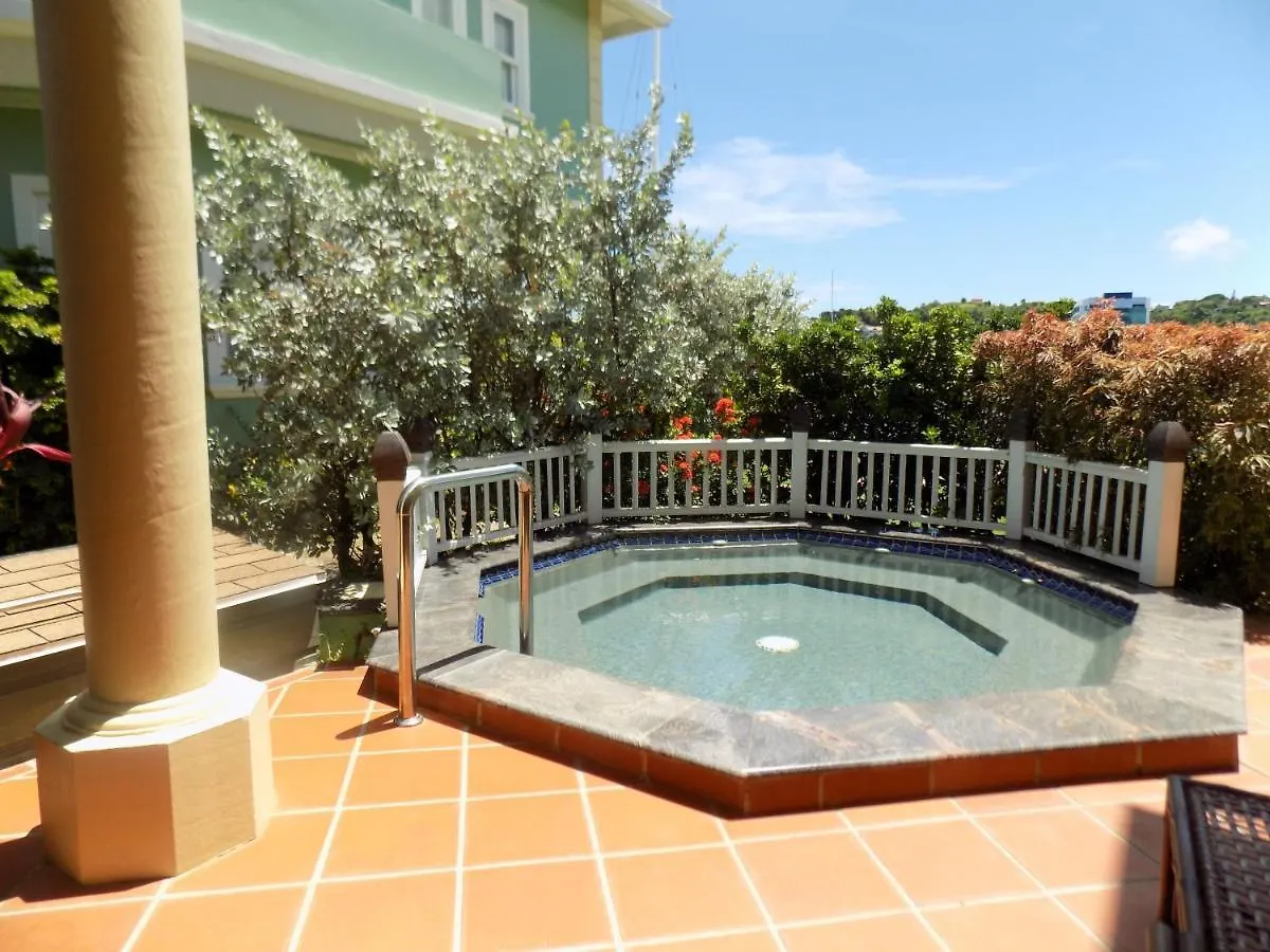 Lejlighed The Pelican #3 - Spacious 3 Bedroom 2,5 Bath Waterfront Townhome In The Heart Of Rodney Bay, Townhouse